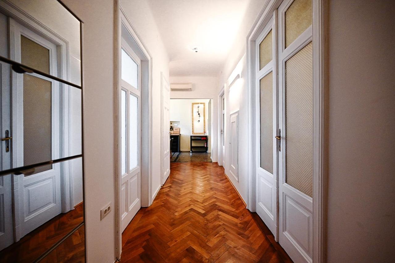 '2R' City Center Holidays And Workstays Рієка Екстер'єр фото